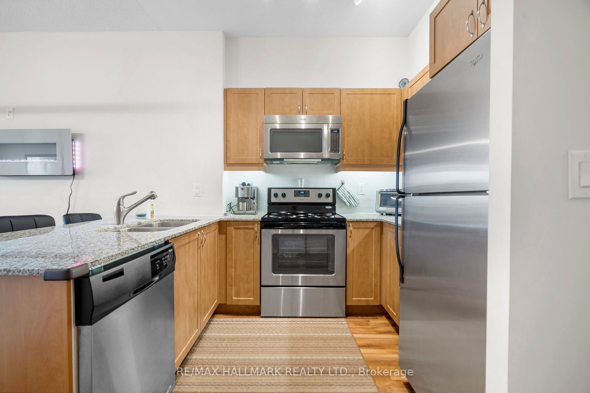 354 Atherley Rd, #414