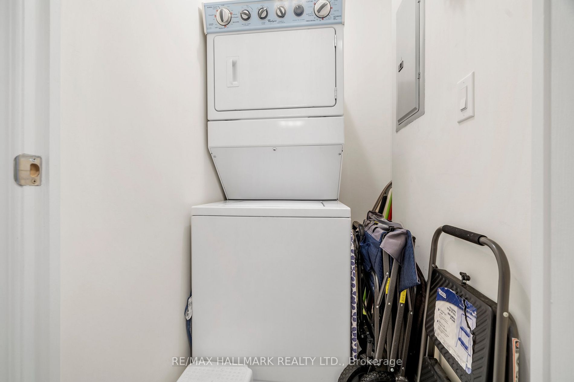 354 Atherley Rd, #414