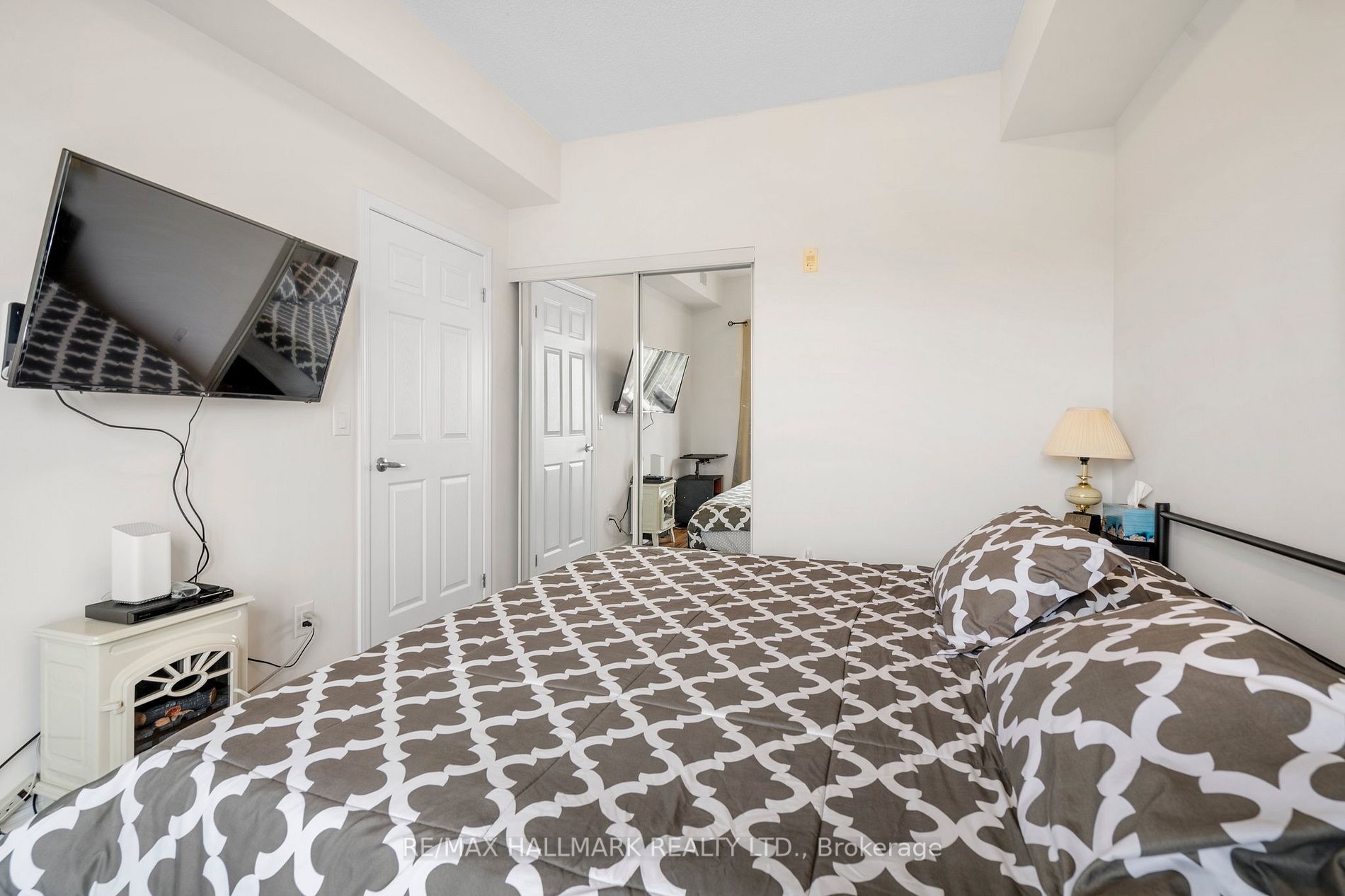 354 Atherley Rd, #414