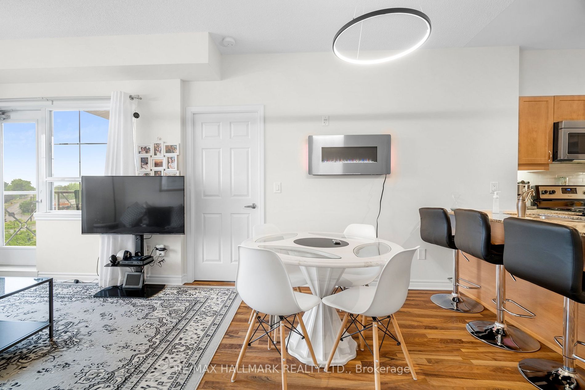 354 Atherley Rd, #414