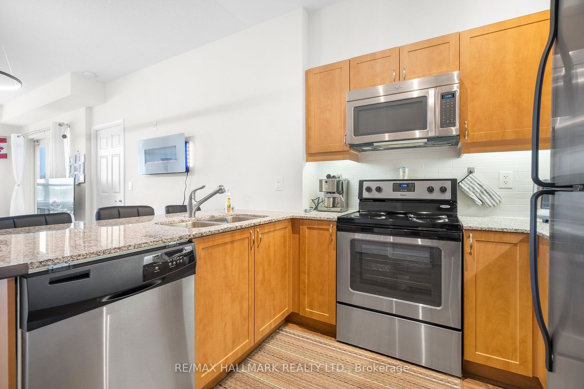 354 Atherley Rd, #414