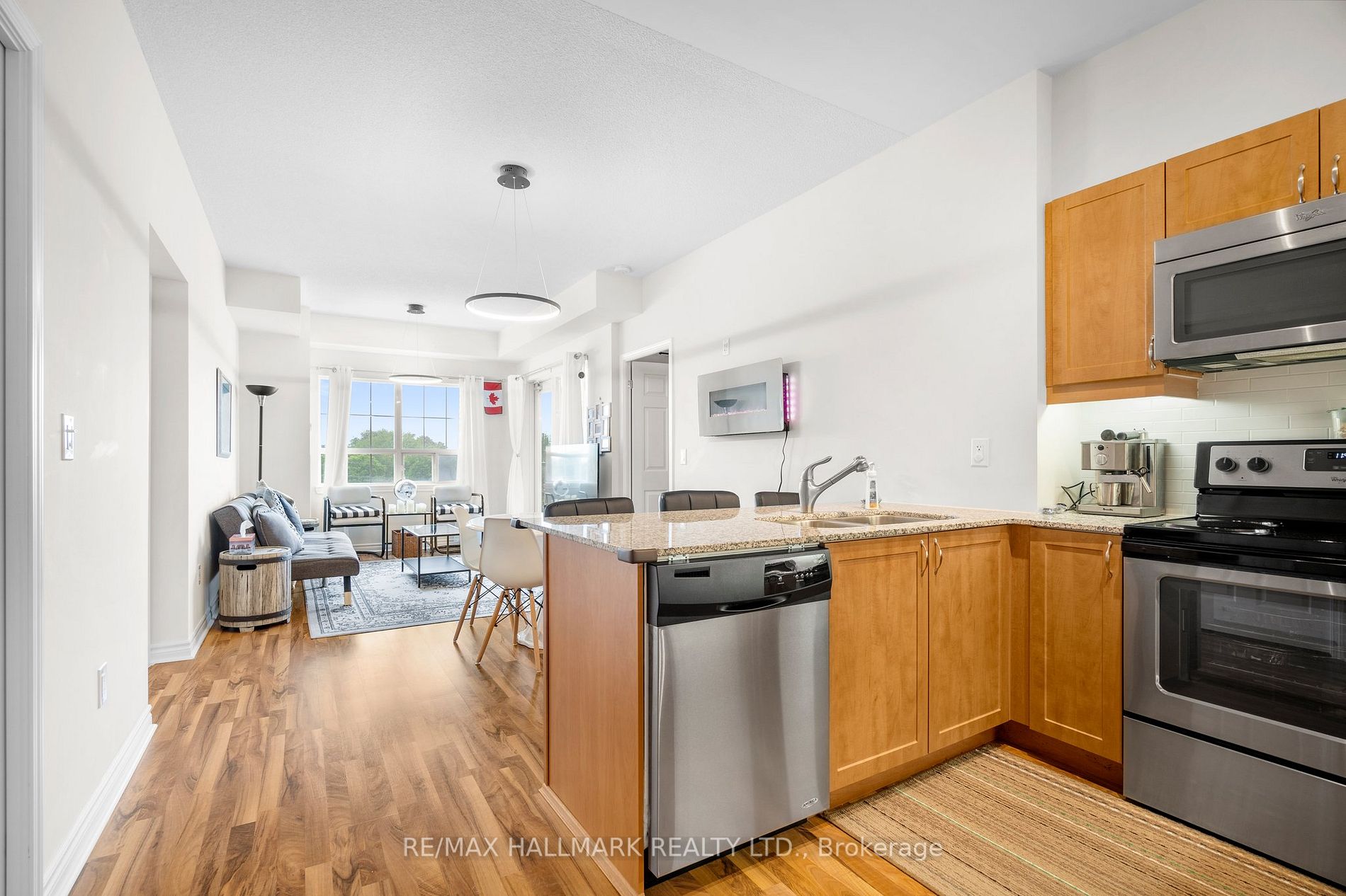 354 Atherley Rd, #414