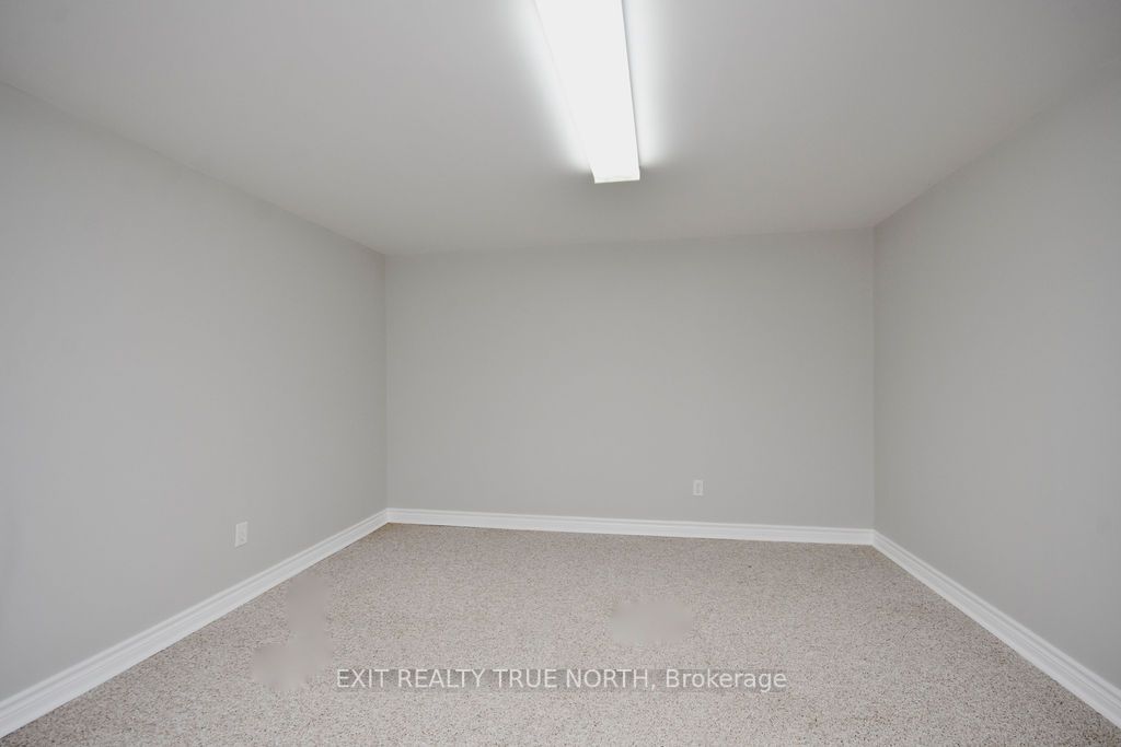 12 Huron St