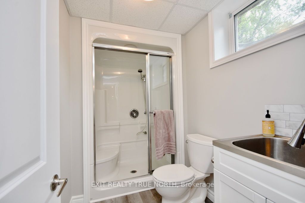 12 Huron St