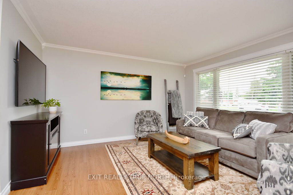 12 Huron St
