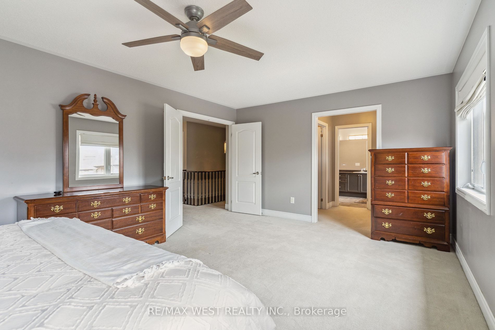 35 Royal Park Blvd