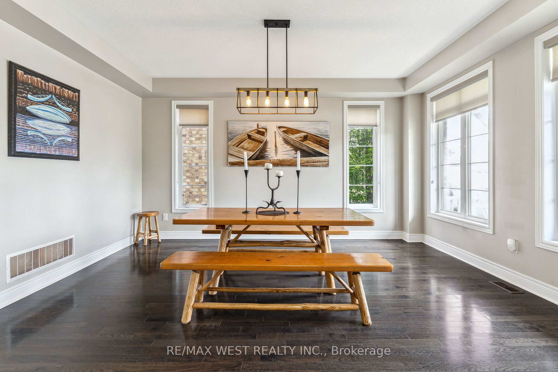35 Royal Park Blvd