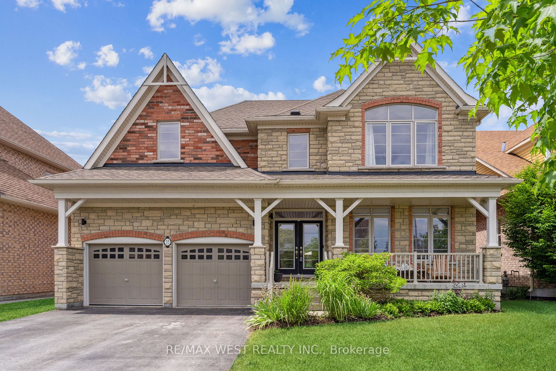 35 Royal Park Blvd