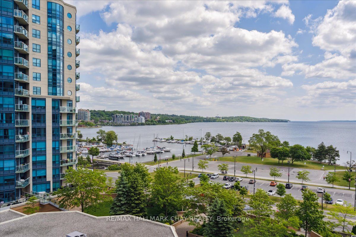 37 Ellen Street, #802