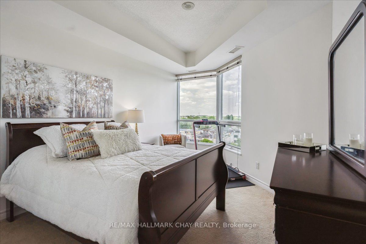 37 Ellen Street, #802