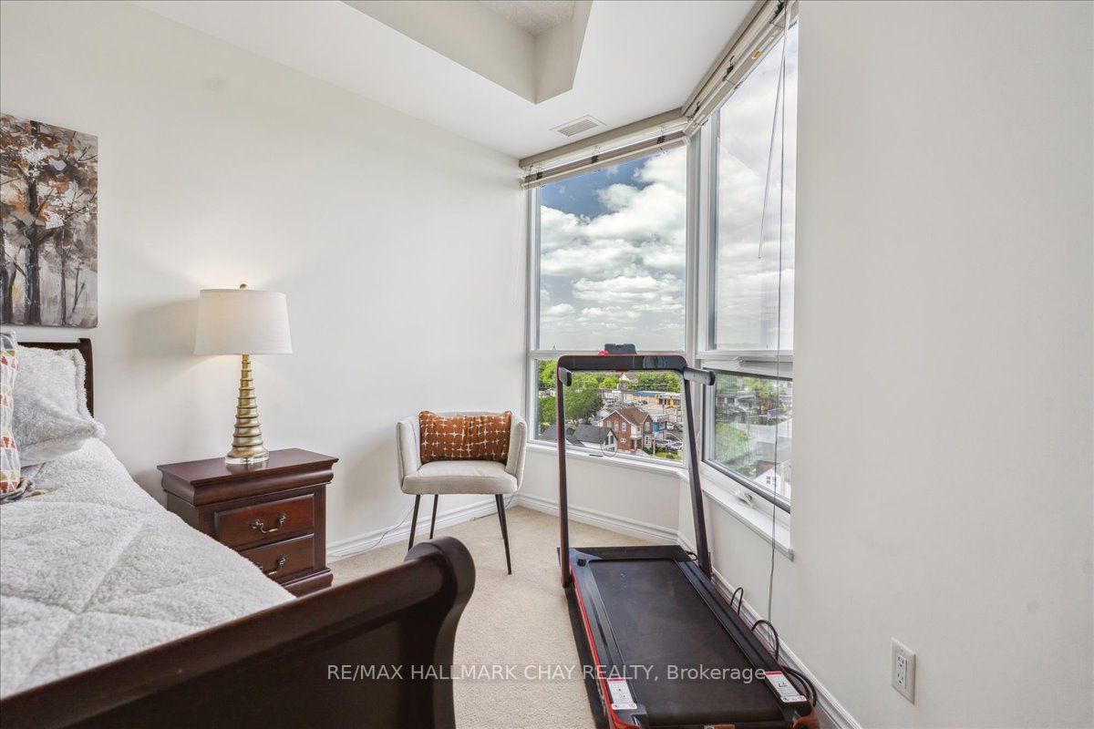 37 Ellen Street, #802