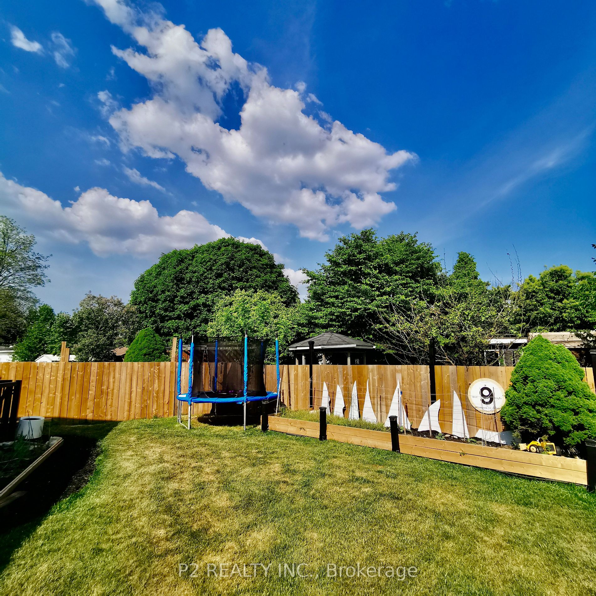 4 Mccuaig Crt