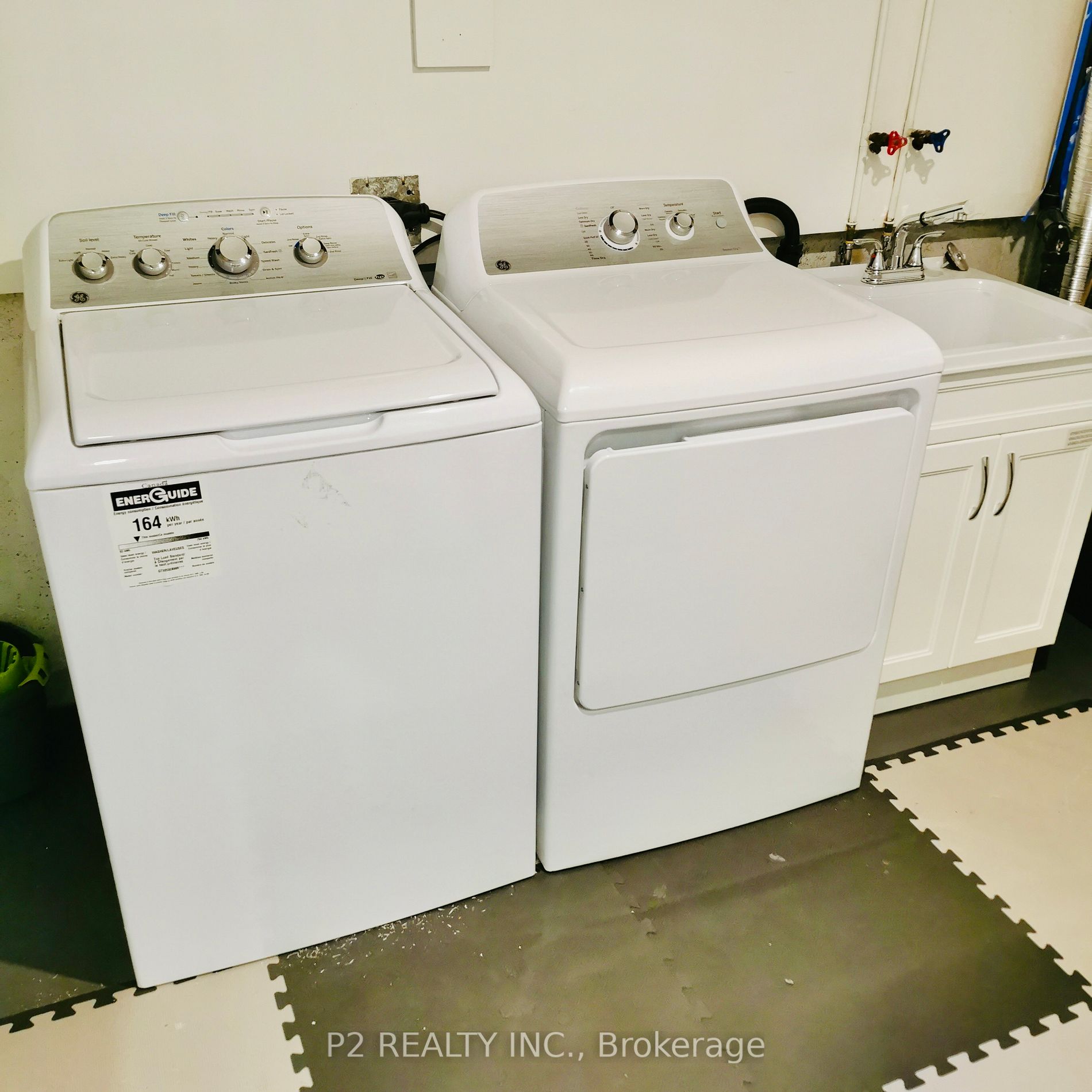 4 Mccuaig Crt