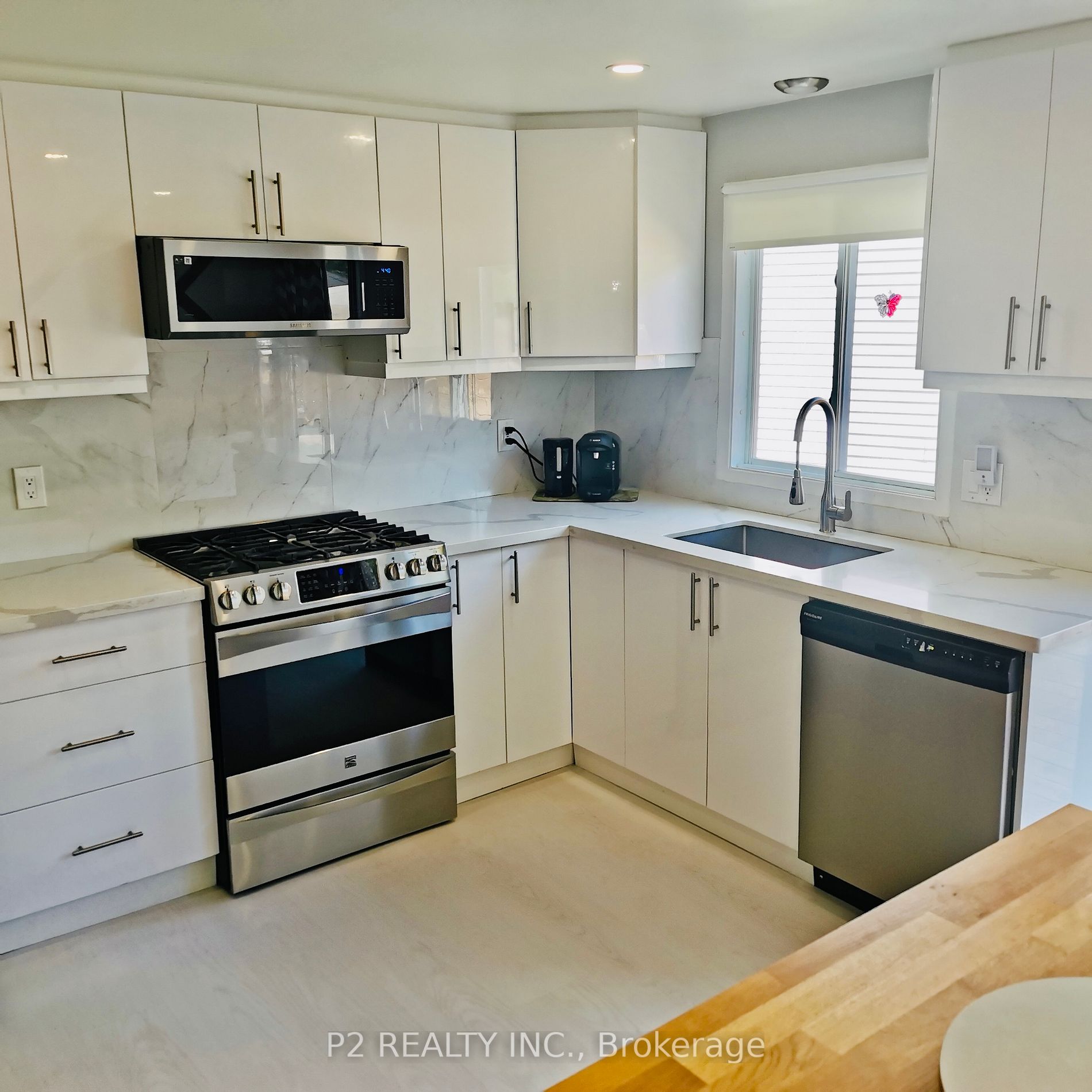 4 Mccuaig Crt