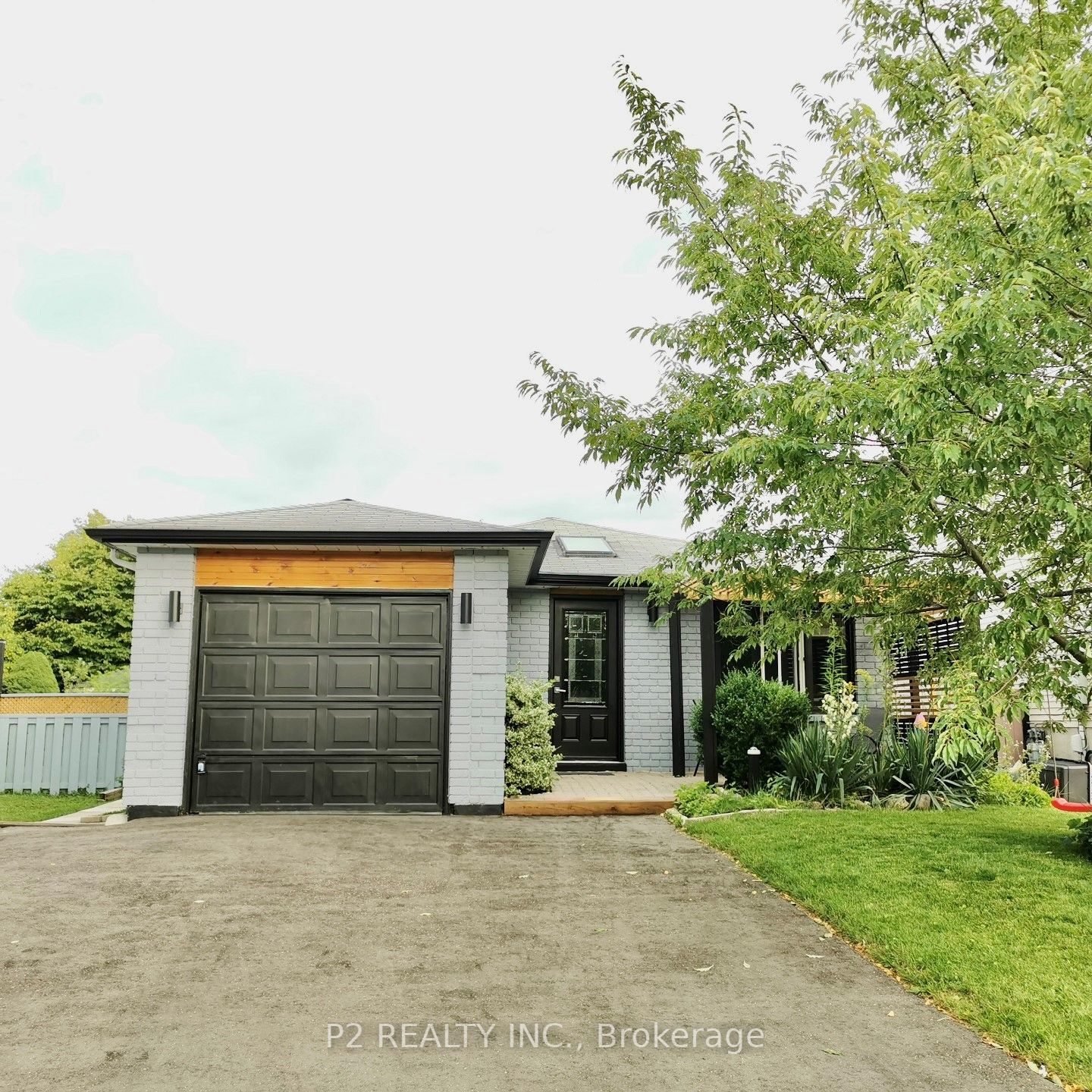 4 Mccuaig Crt