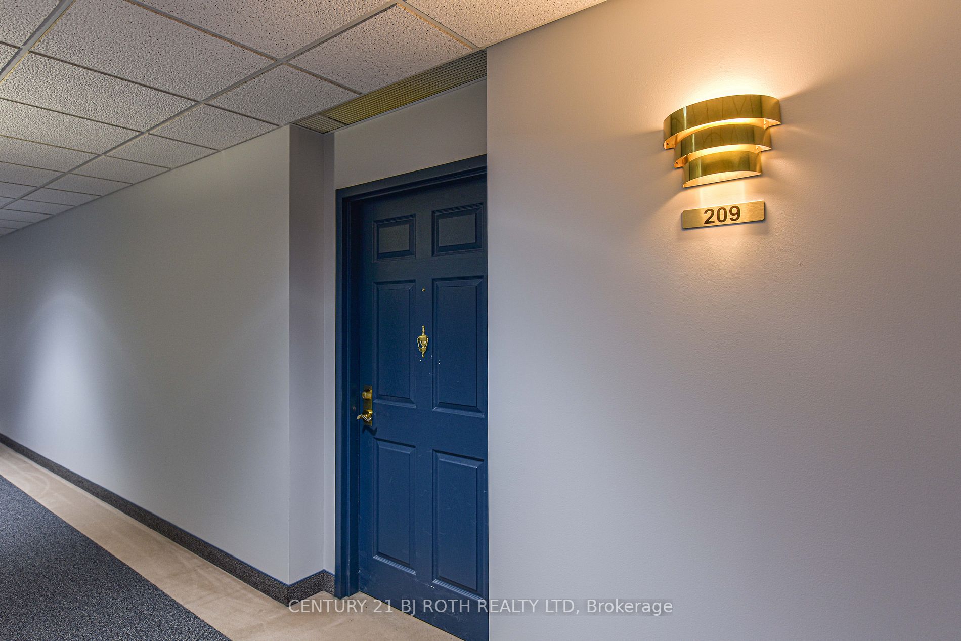 20 Museum Dr, #209