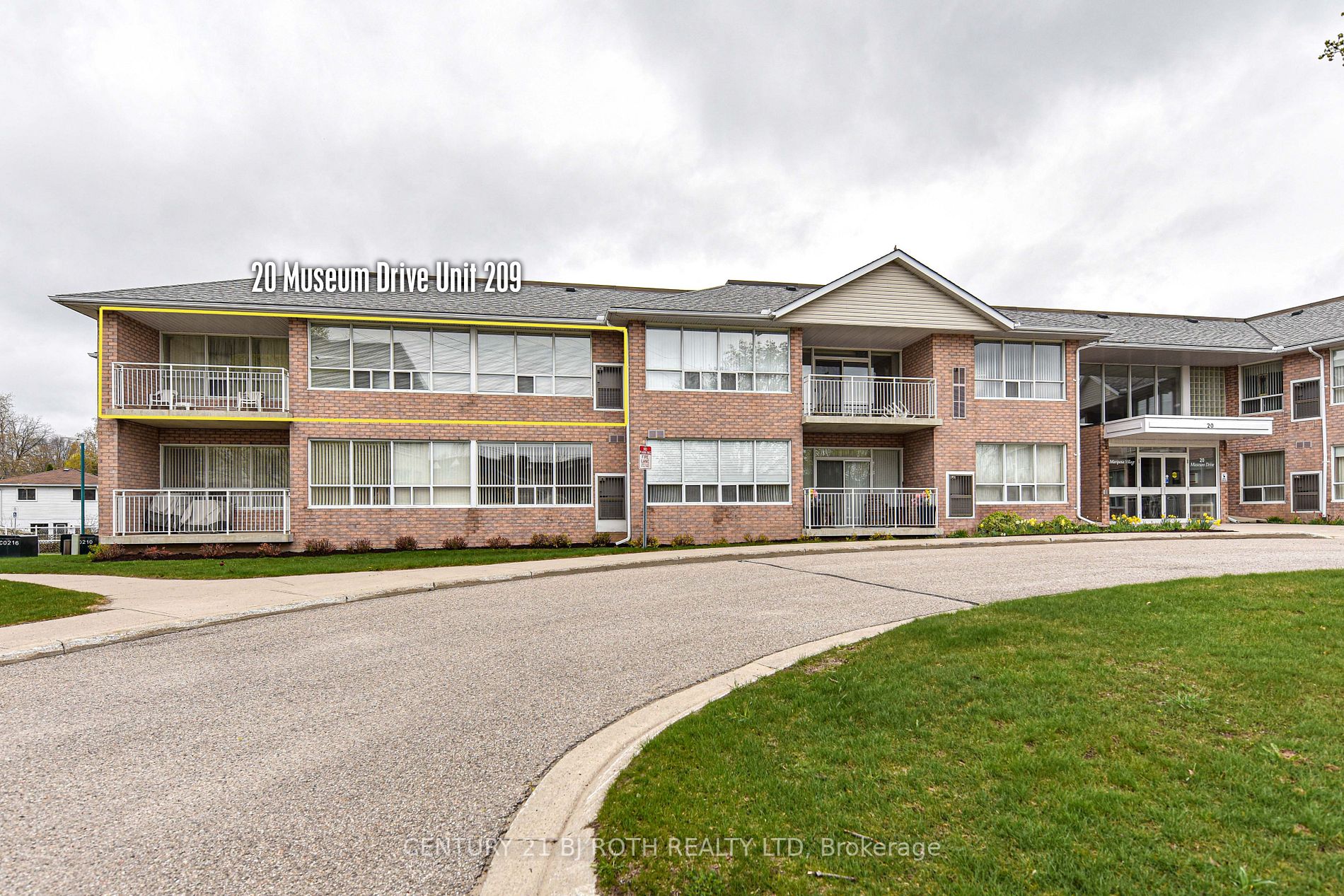 20 Museum Dr, #209