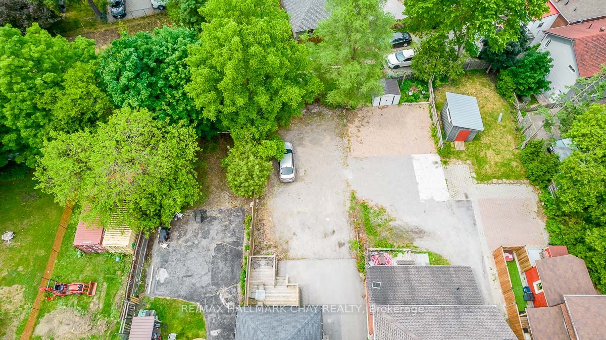 38 Tiffin St