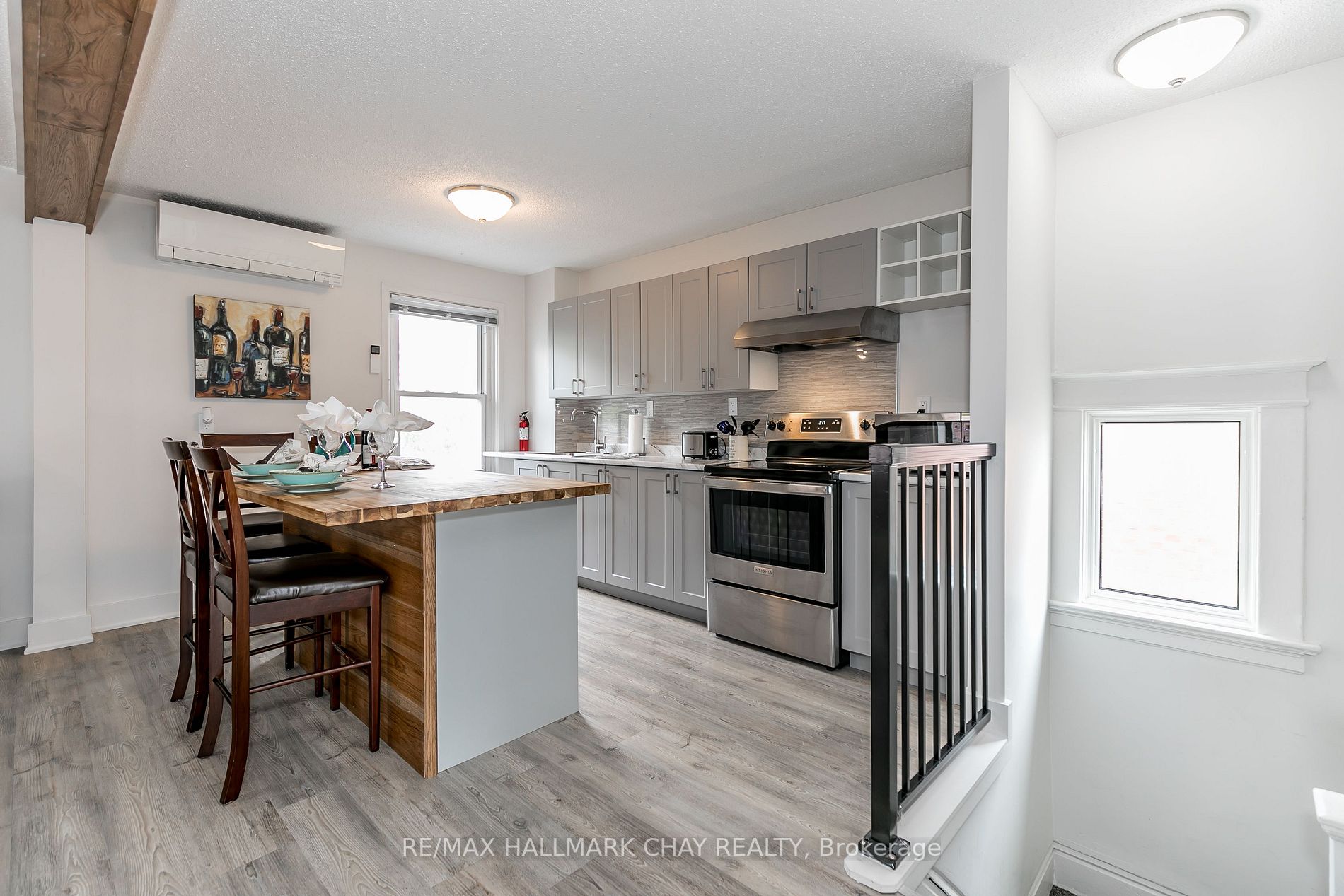 38 Tiffin St