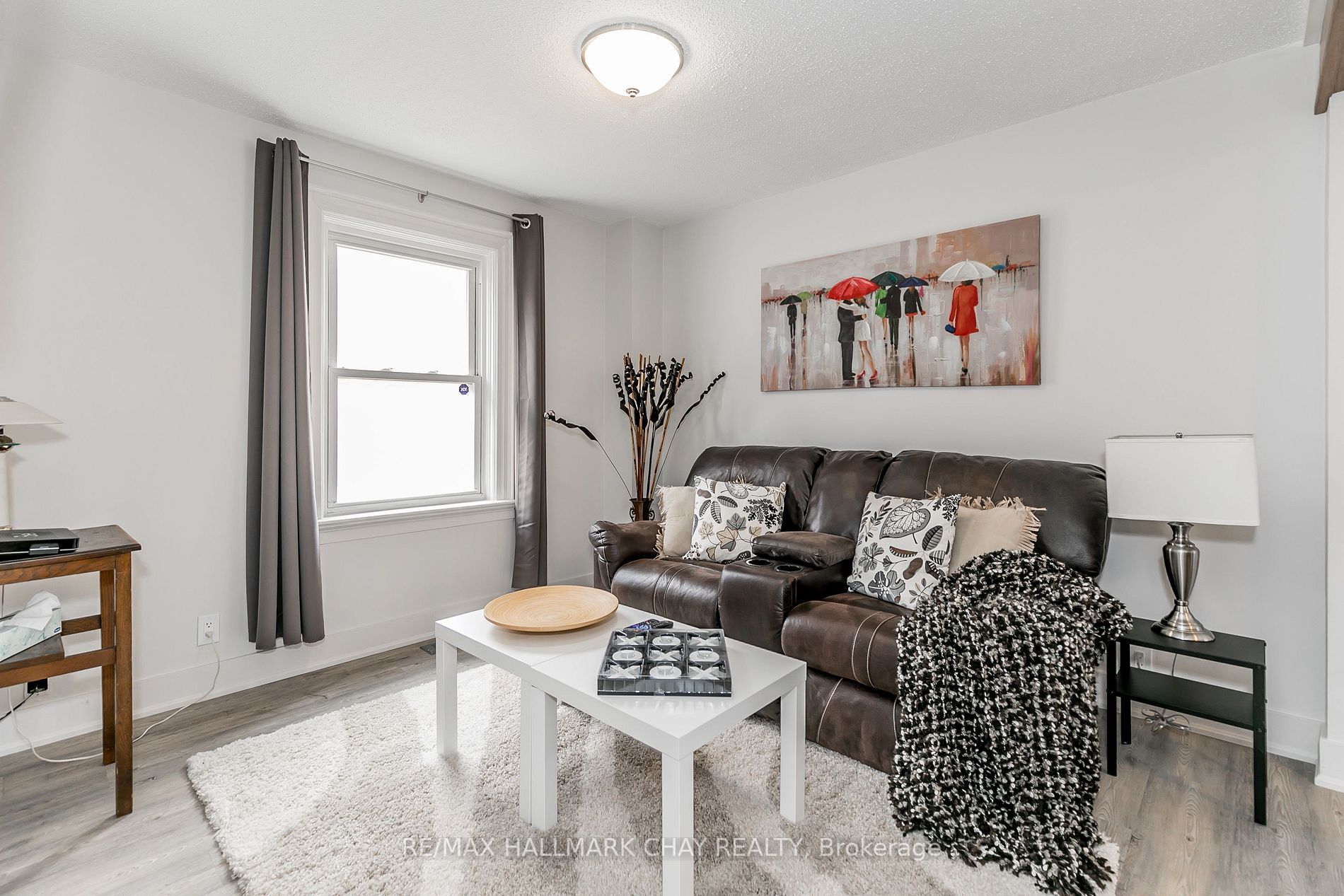 38 Tiffin St