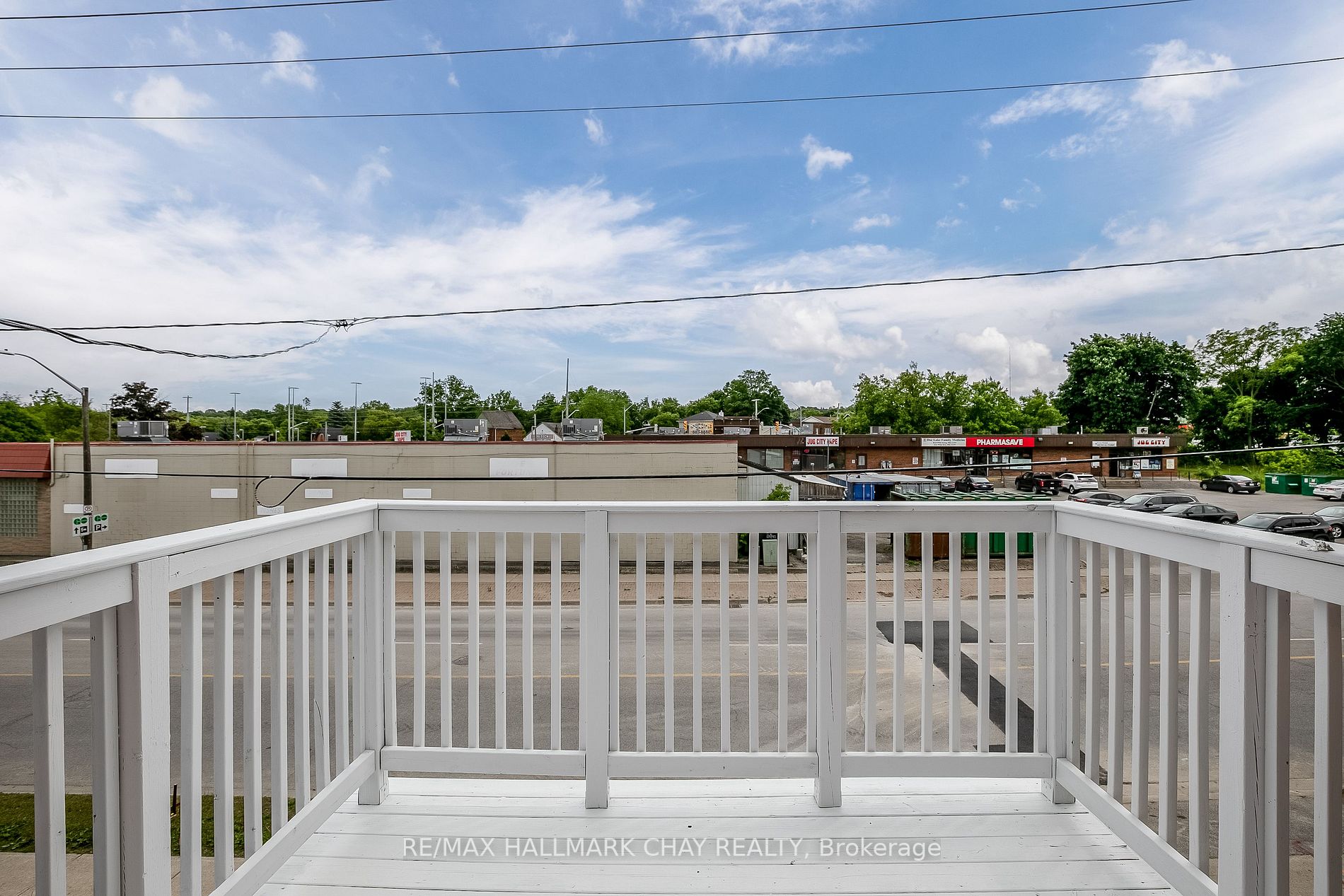 38 Tiffin St