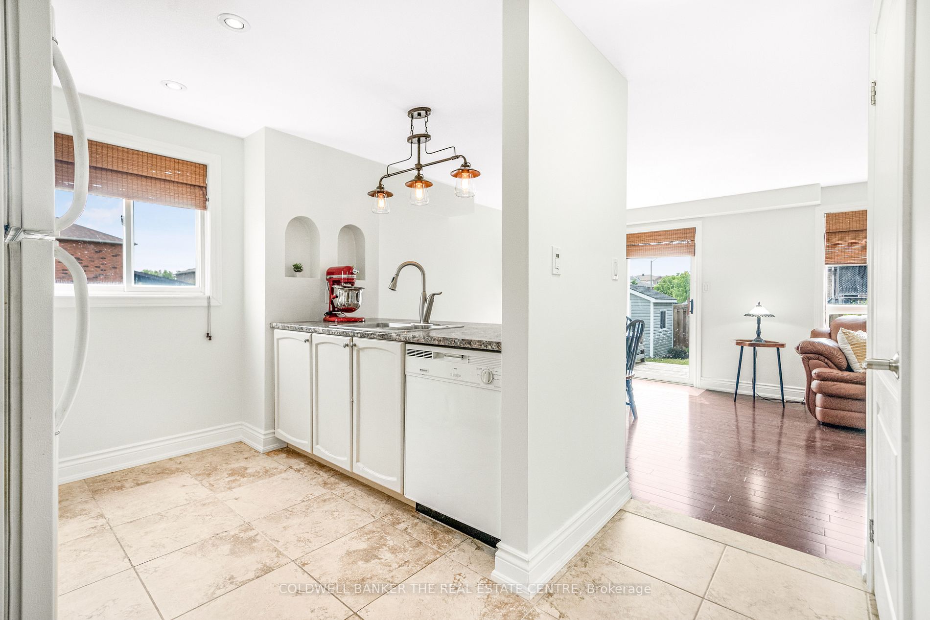 20 Silver Maple Crescent