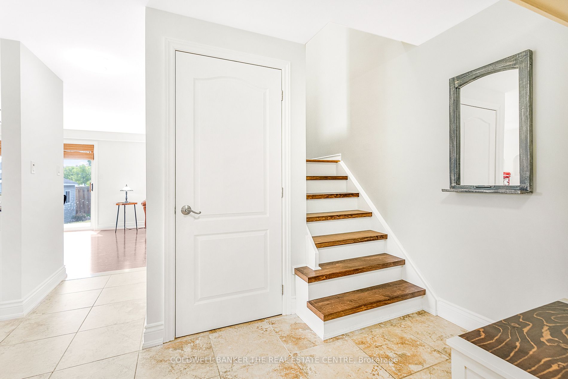 20 Silver Maple Crescent