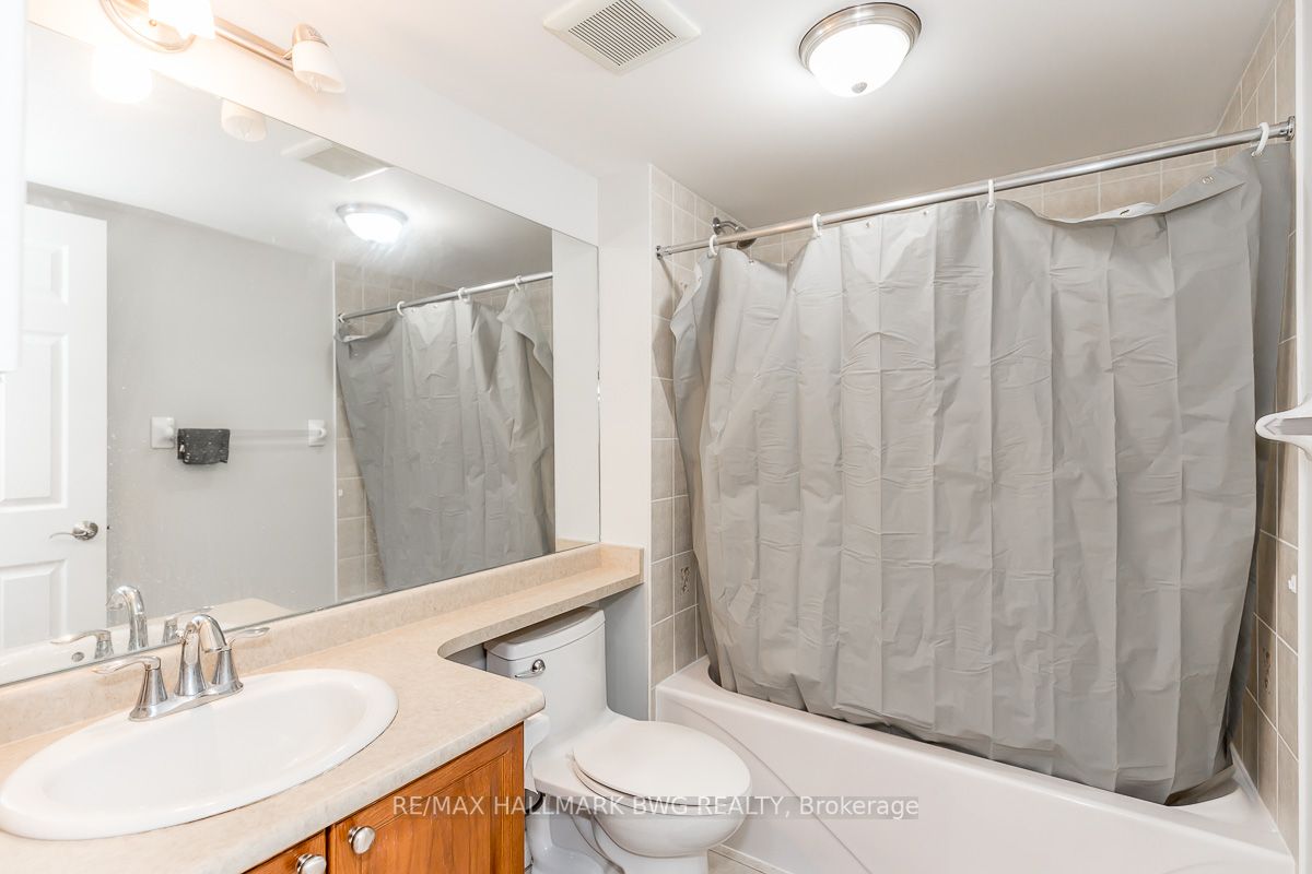 500 Mapleview Dr W, #205