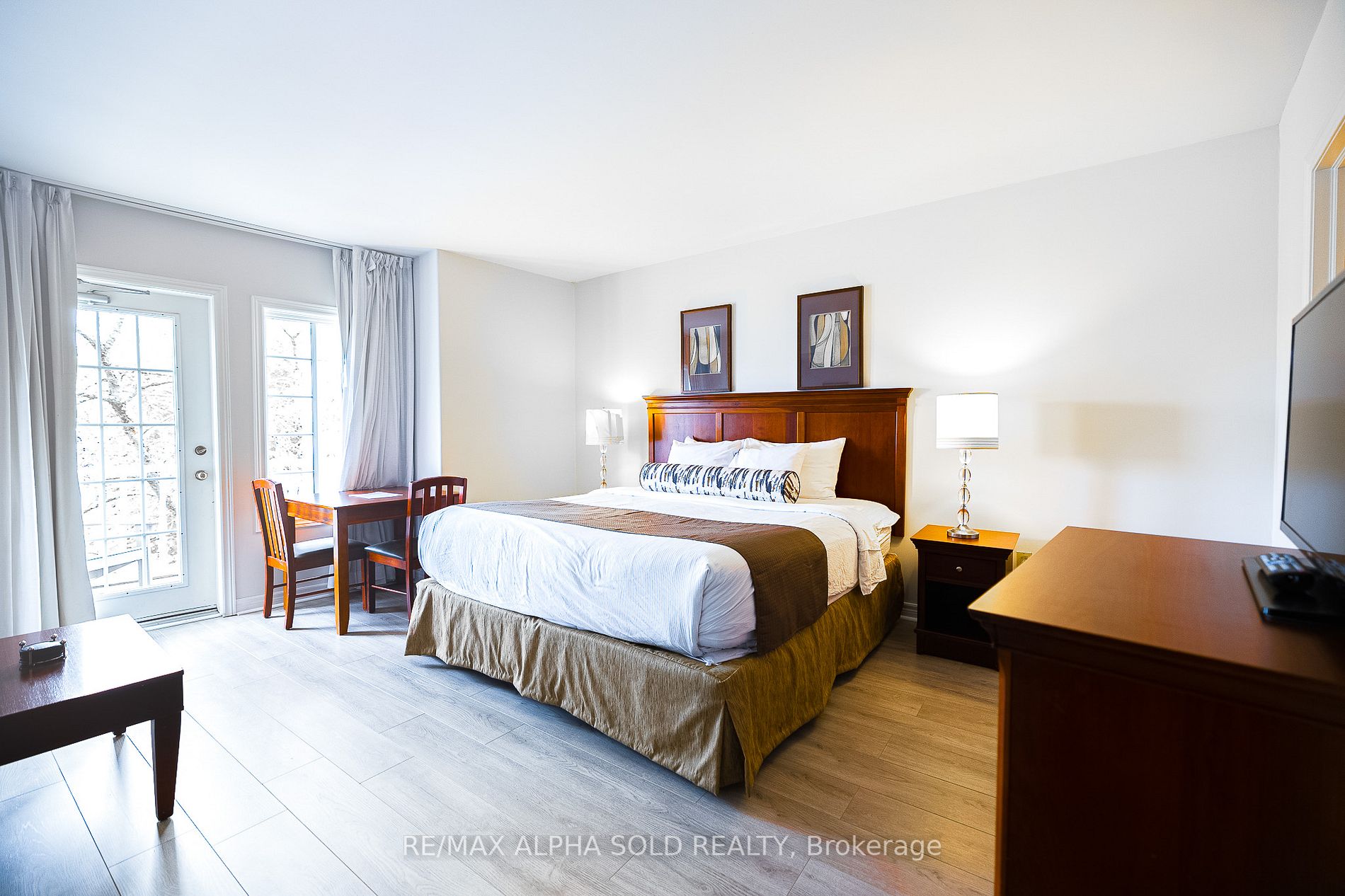 90 Highland Drive, #2266/67