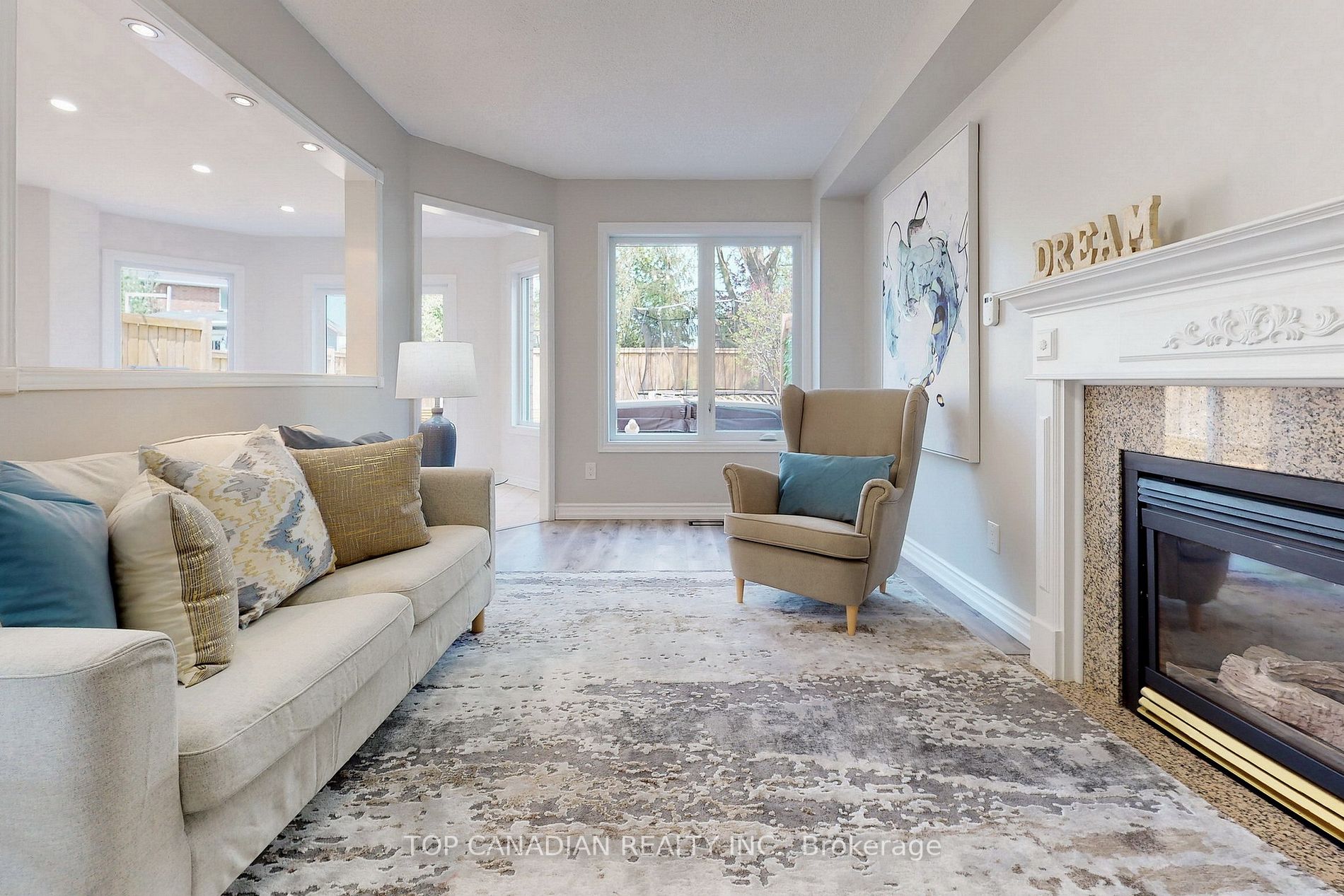 60 Taylor Dr