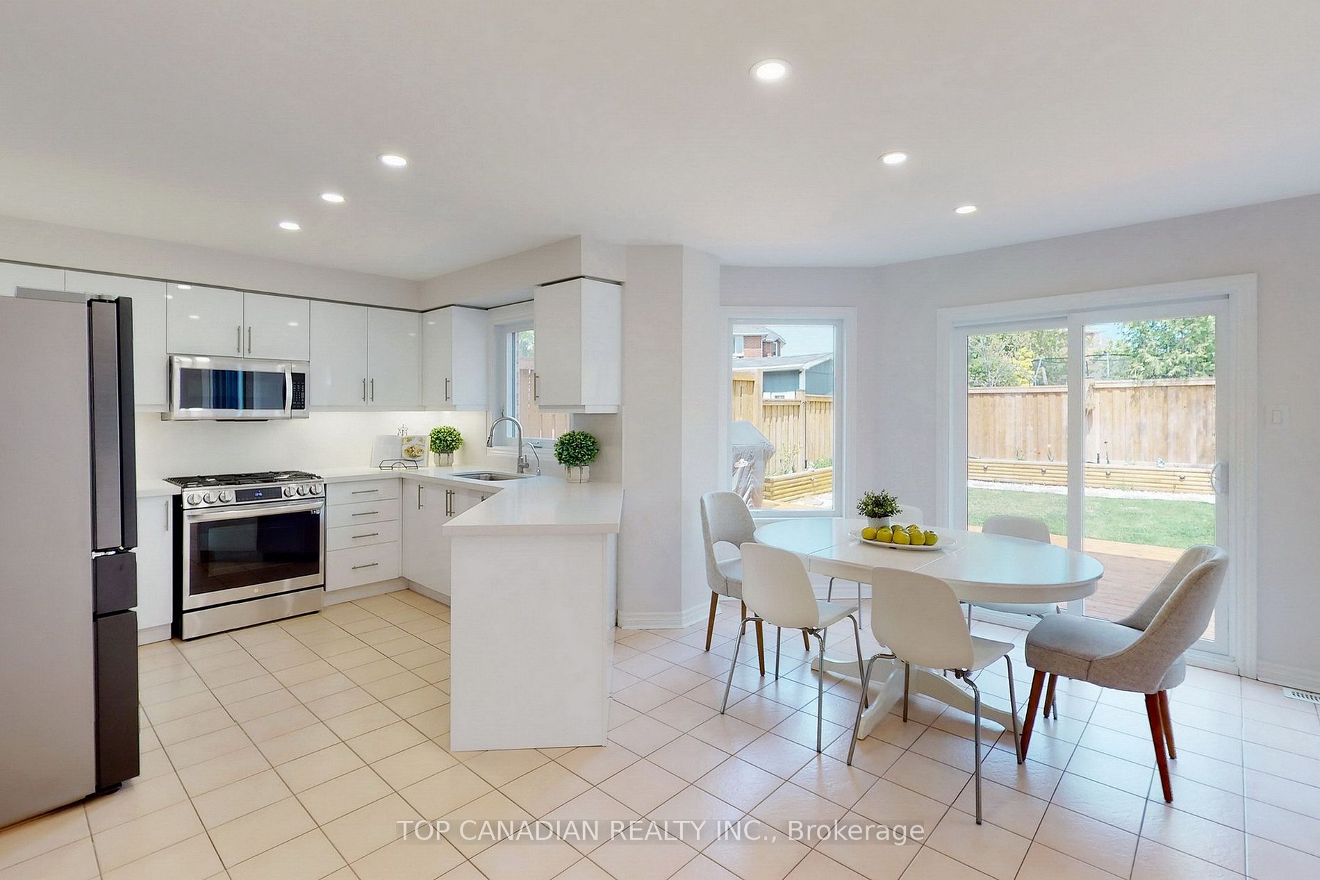 60 Taylor Dr