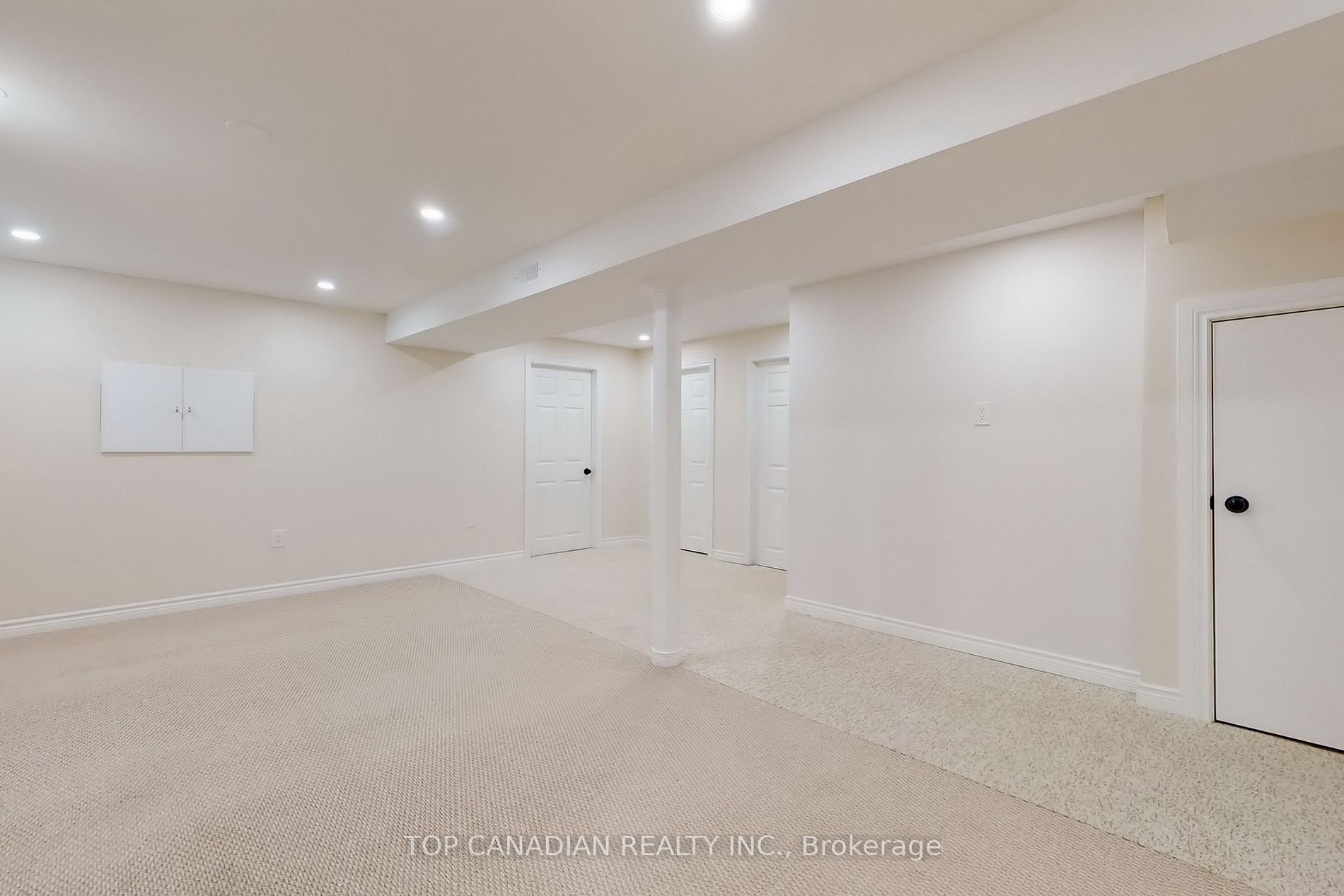 60 Taylor Dr