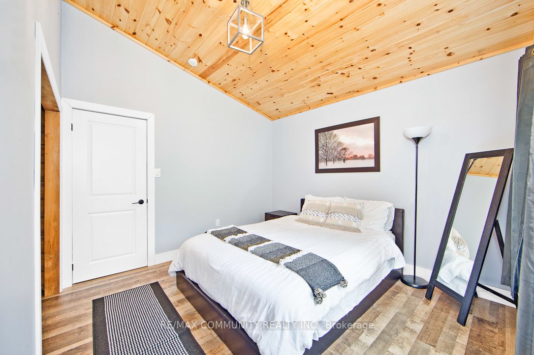 6605 Pioneer Village Lane