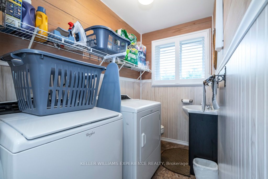 267 Eliza St
