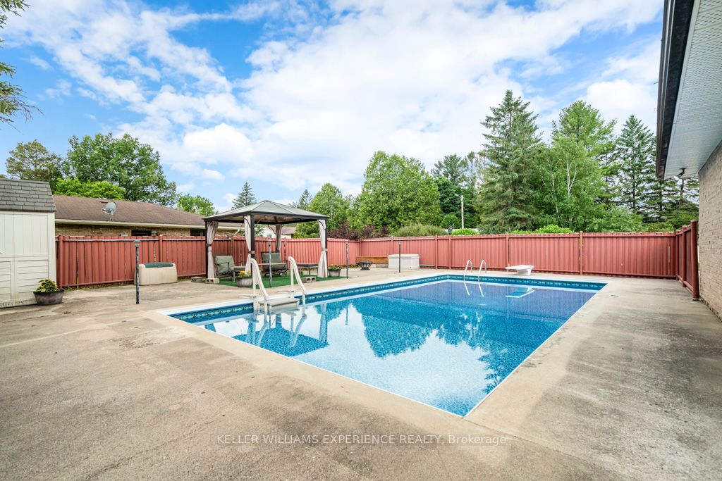 267 Eliza St