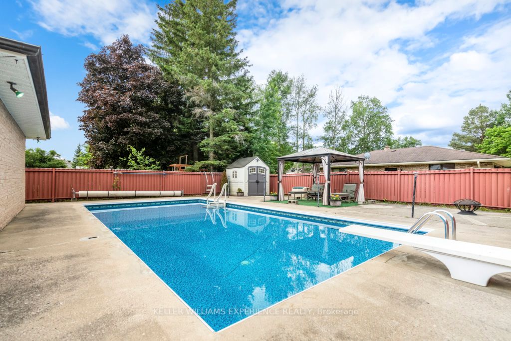 267 Eliza St