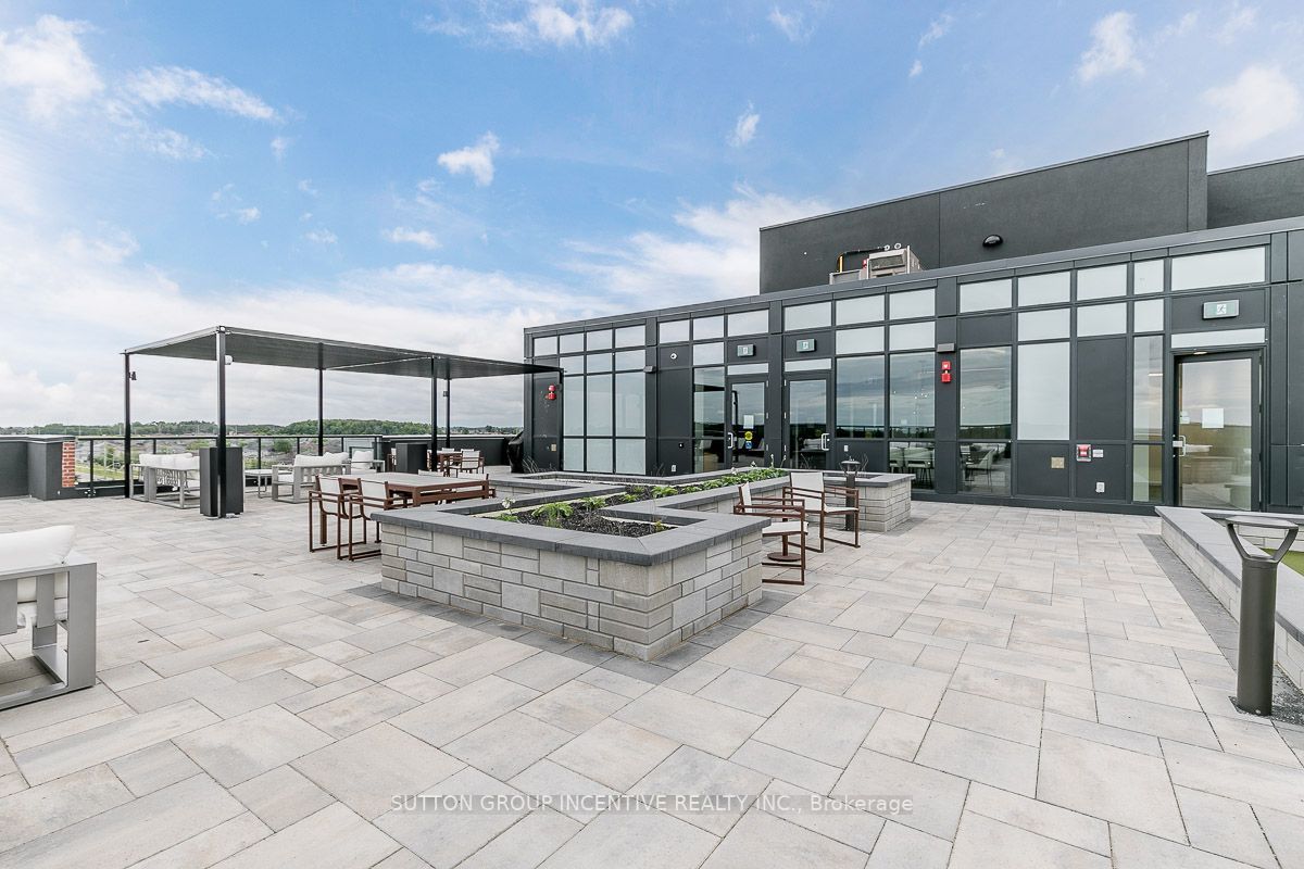 681 Yonge St, #602