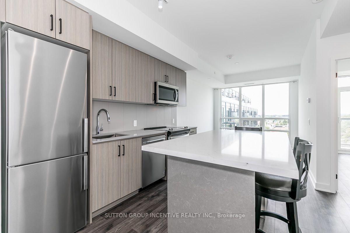 681 Yonge St, #602