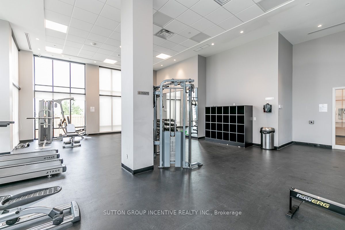 681 Yonge St, #602