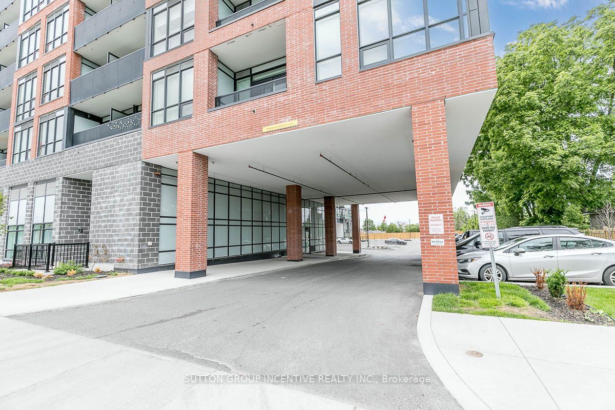 681 Yonge St, #602