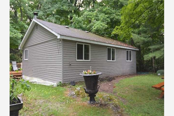 3593 Southwood Beach Blvd, Ramara