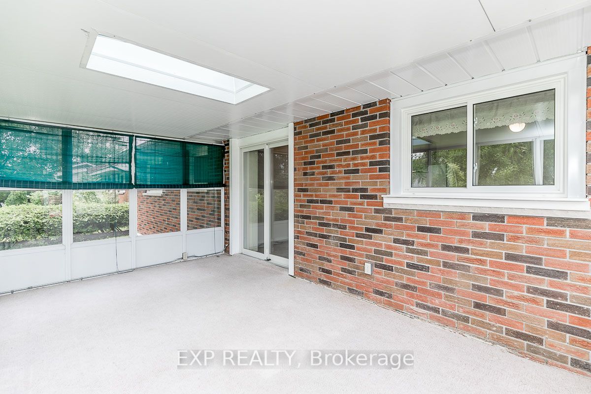 255 Charles St