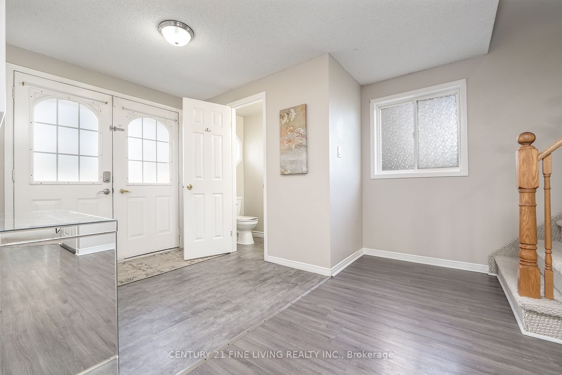235 Dunsmore Lane S