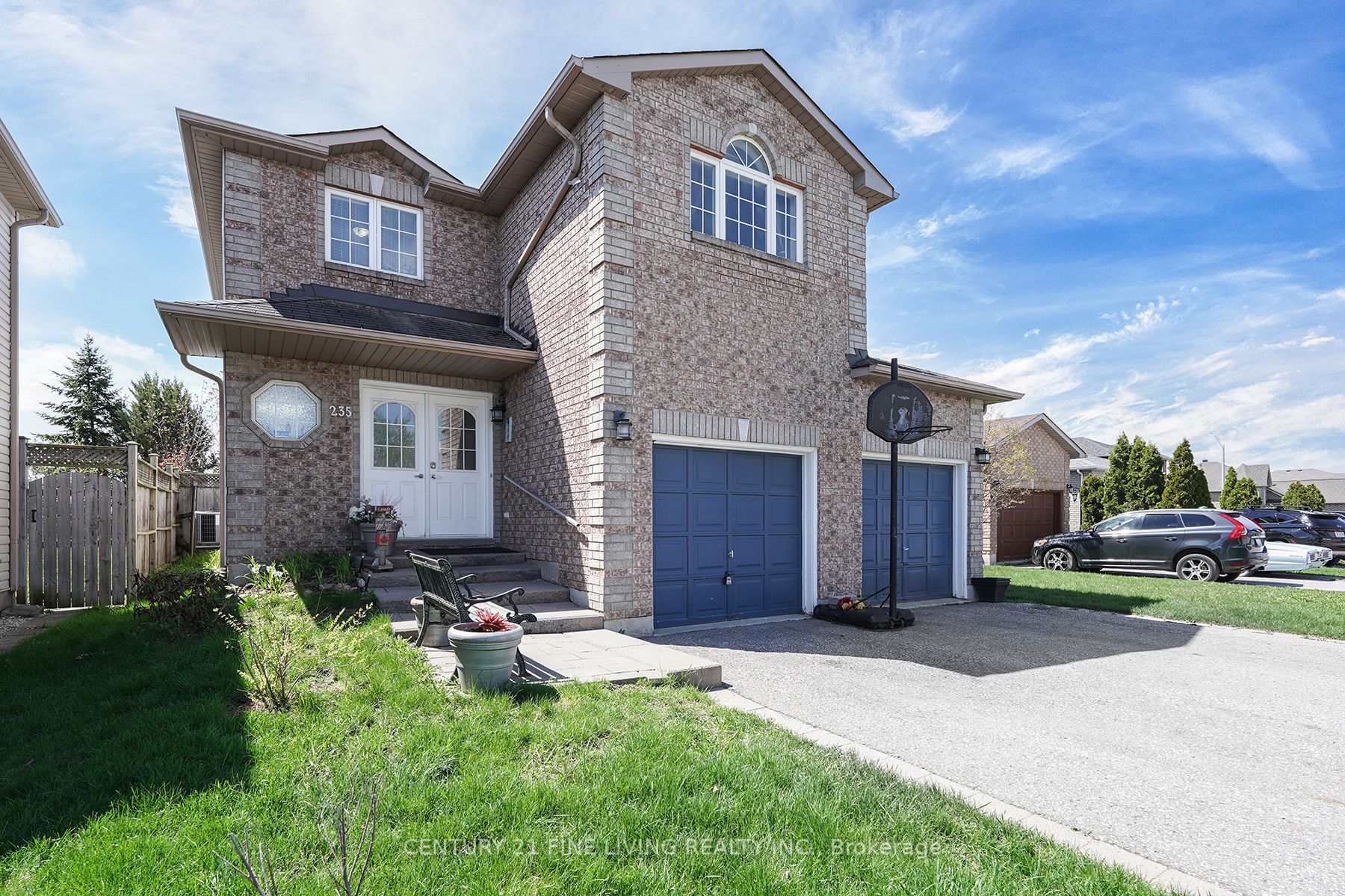 235 Dunsmore Lane S