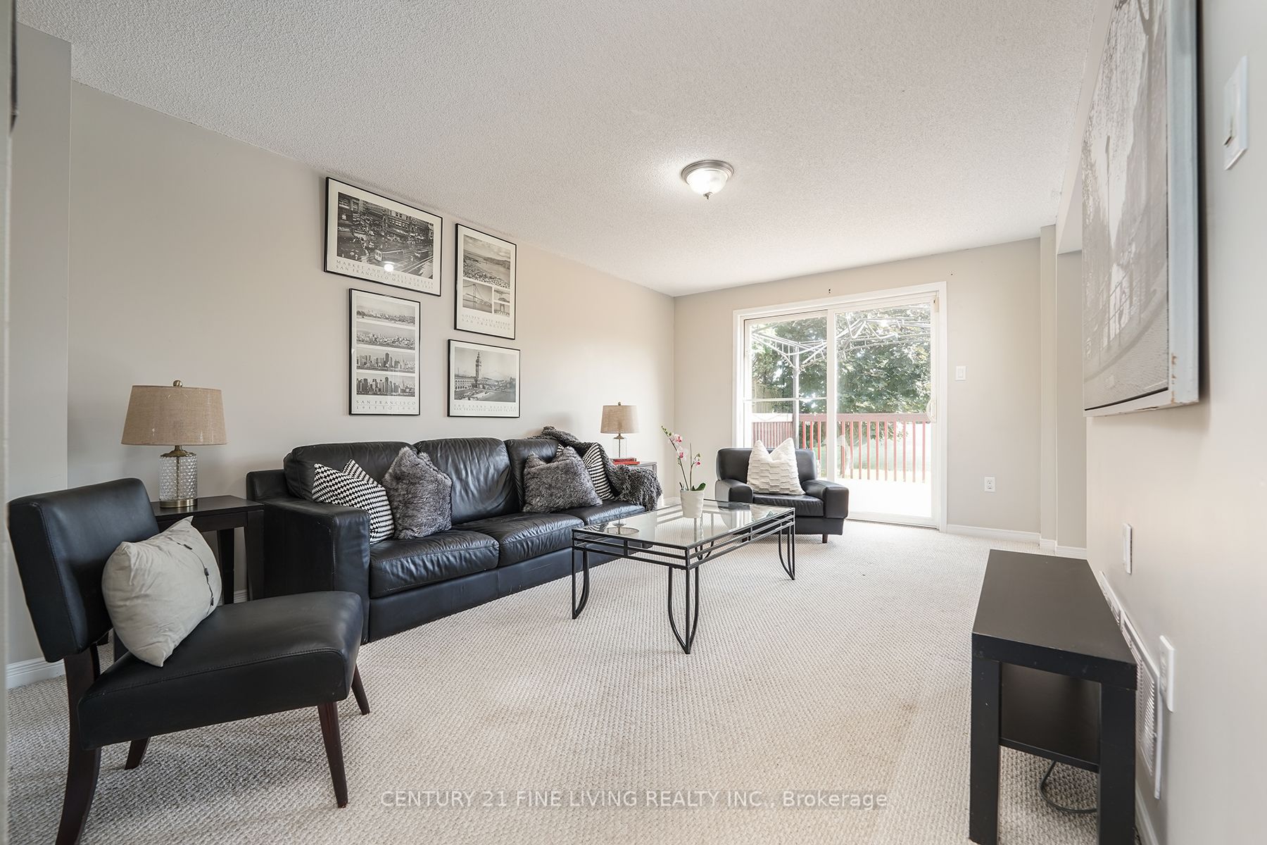235 Dunsmore Lane S
