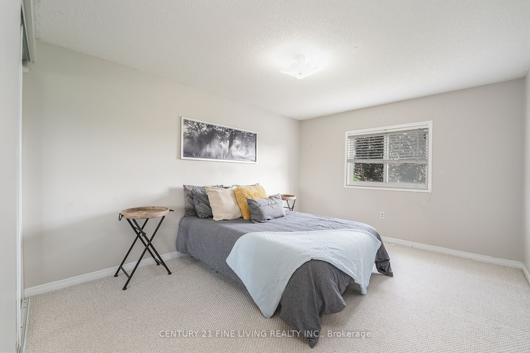 235 Dunsmore Lane S
