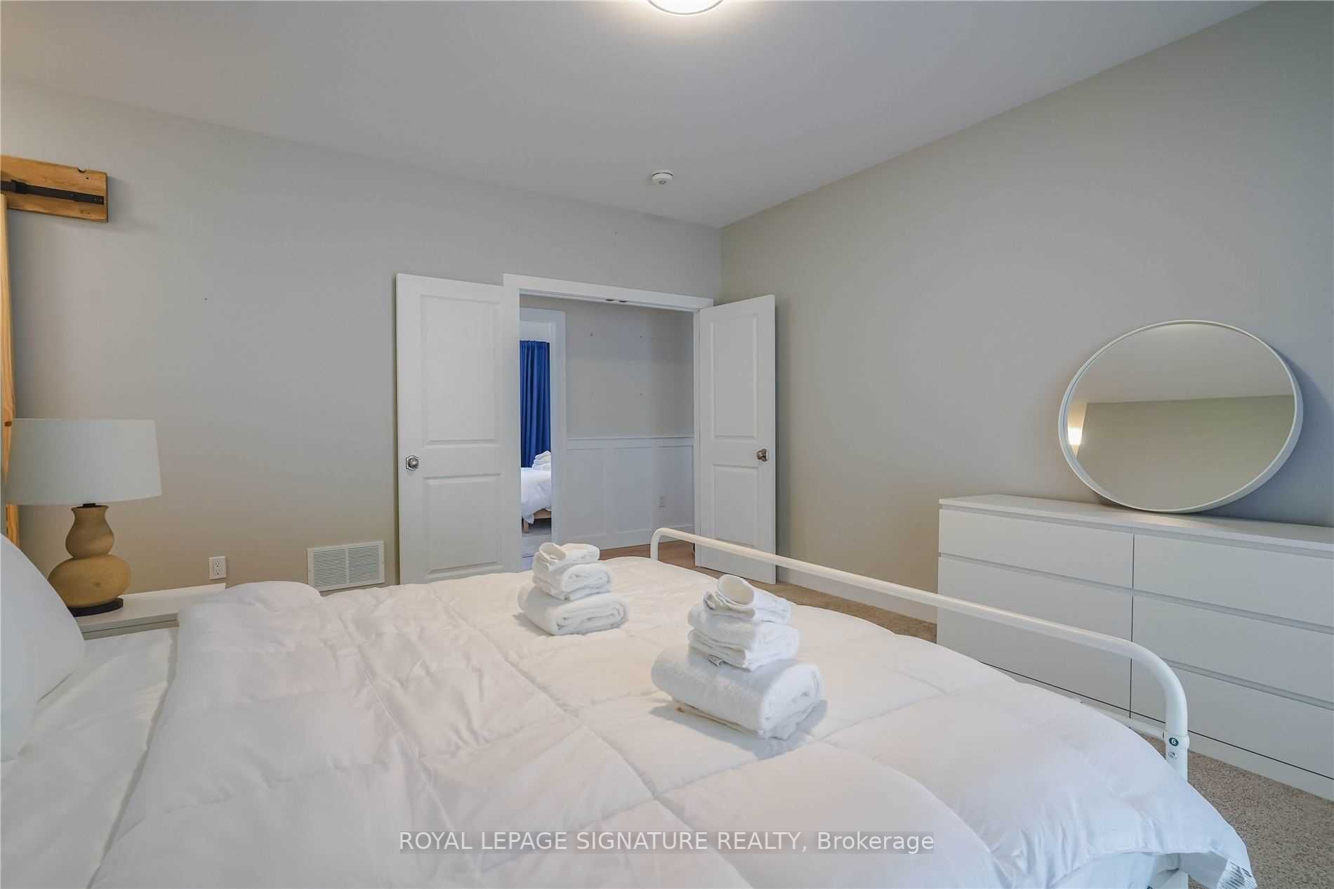 Listing S6625134 - Large Photo # 19