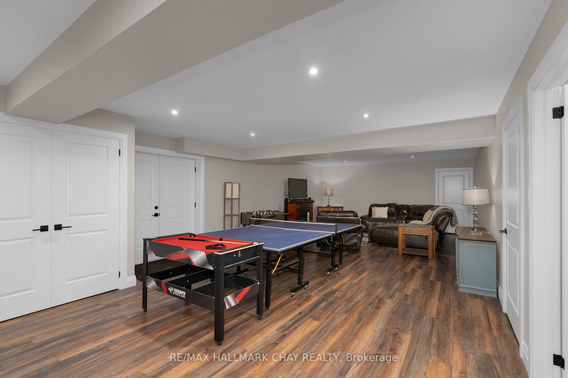 16 Whitetail Dr