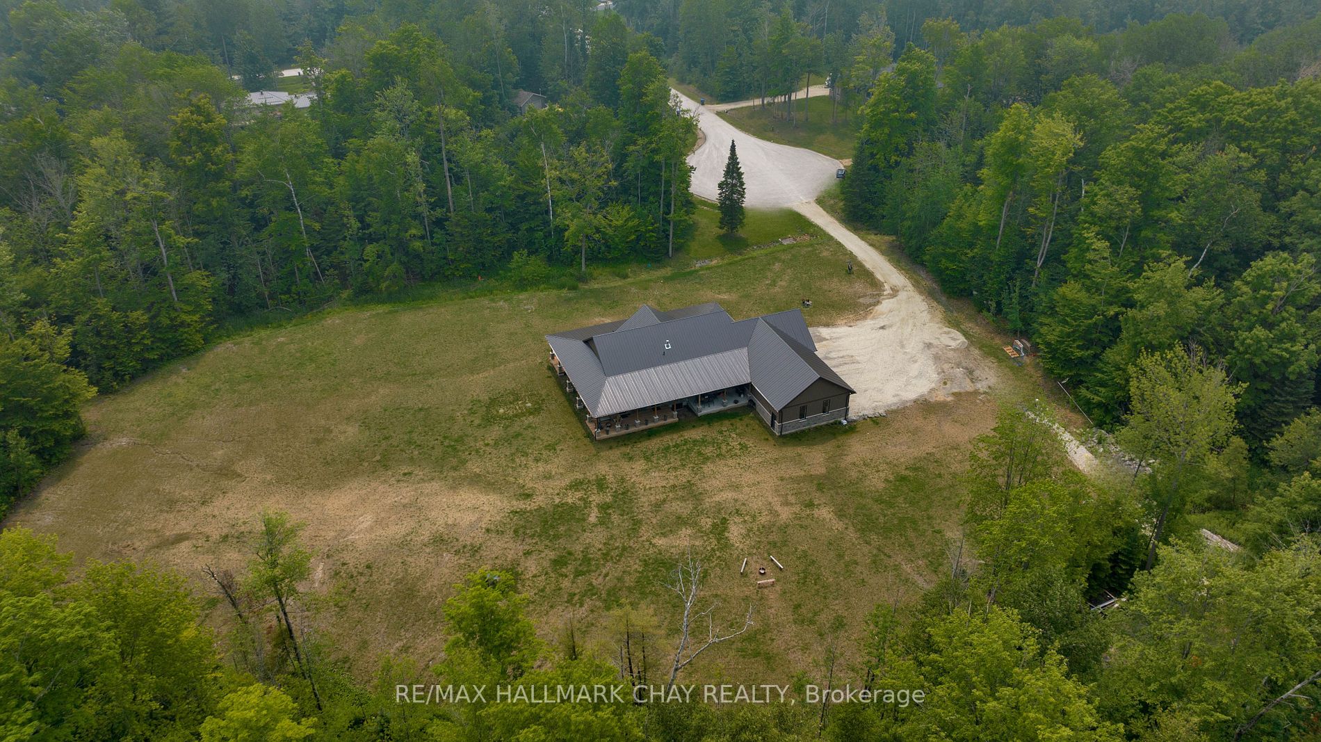 16 Whitetail Dr