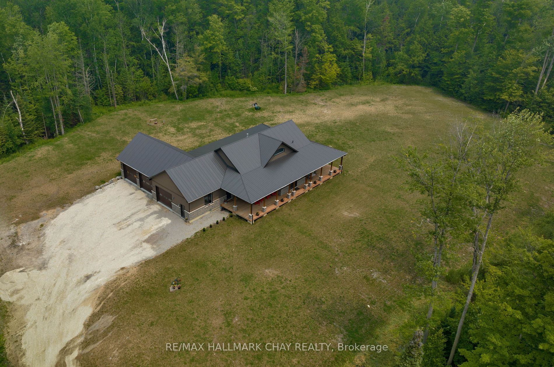 16 Whitetail Dr